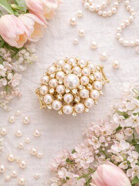 Pearl Statement Bracelet, Gold Pearl Cuff Bracelet, Chunky Pearl Bracelet, Brida